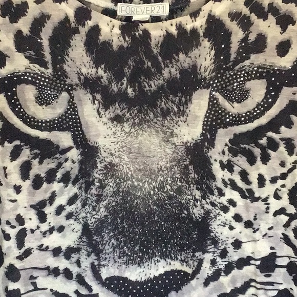 Tee Shirt - Picture 2 of 6